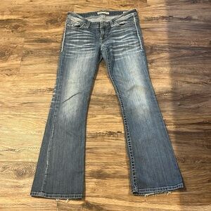 BKE Sabrina fit flare jeans. Size 28x31.5. Good condition.